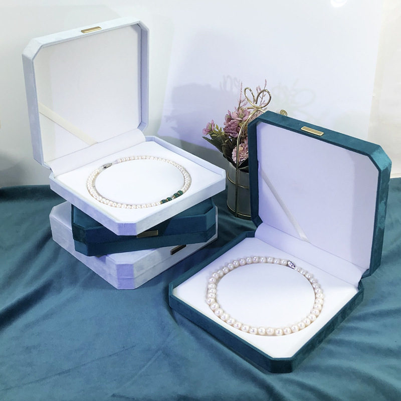 Nyolcszögletű gyöngy nyaklánc doboz — kompozit anyagok; ékszerszállítási csomagolás; kiskereskedelmi csomagolás