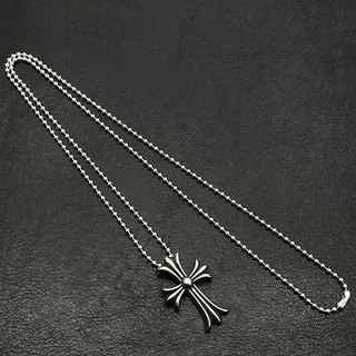 Ogrlica s križem - retro stil, metalni lanac s kuglicama, unisex, antik završna obrada (Materijal: Metal; Obrada: Antikna završna; Lanac: Lanac s kuglicama; Stil: Retro; Unisex)