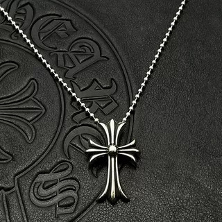 Ogrlica s križem - retro stil, metalni lanac s kuglicama, unisex, antik završna obrada (Materijal: Metal; Obrada: Antikna završna; Lanac: Lanac s kuglicama; Stil: Retro; Unisex)