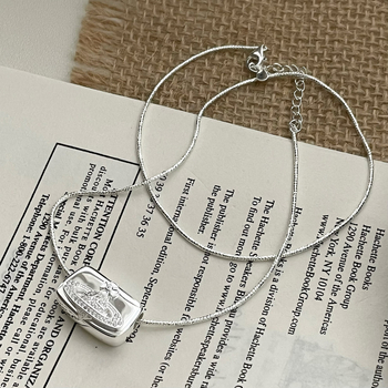 Ogrlica od S925 sterling srebra s kvadratnim privjeskom Empress Saturn – korejski inspirirani stil mode, lagani luksuz, nišni dizajn