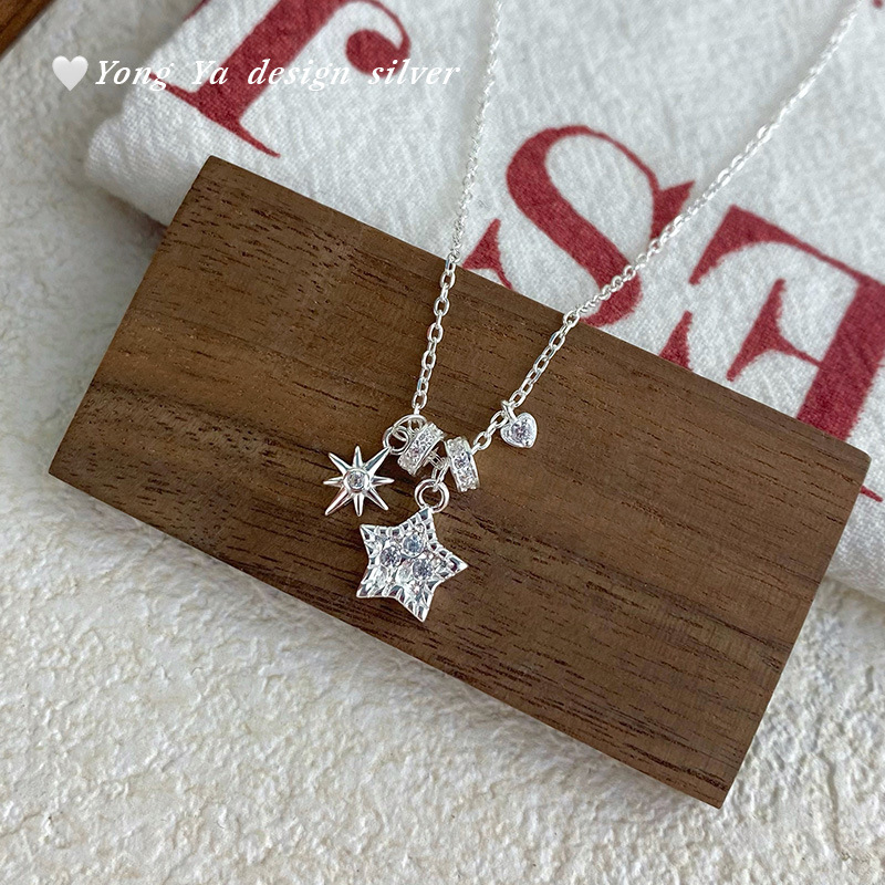 Colier din argint 925 cu pandantiv stea, lanț încrucișat, lungime 41–50 cm, prelucrare diamant