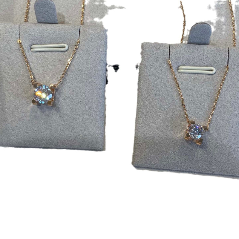 Colier din argint 925 cu pandantiv corn, placat cu aur 18K, diamant de 1 carat, montură cu patru brațe, lanț șarpe