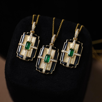 Lančić od srebra 925 s geometrijskim privjeskom, zmijska lančica, elektroplatiranje, težina 3.82 g, lagani luksuz