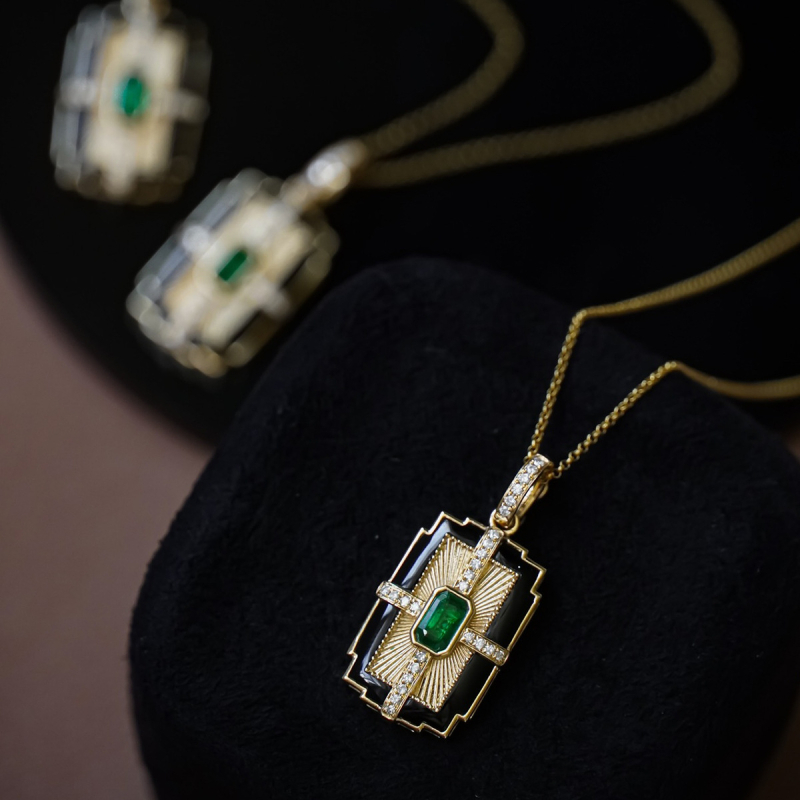 Lančić od srebra 925 s geometrijskim privjeskom, zmijska lančica, elektroplatiranje, težina 3.82 g, lagani luksuz