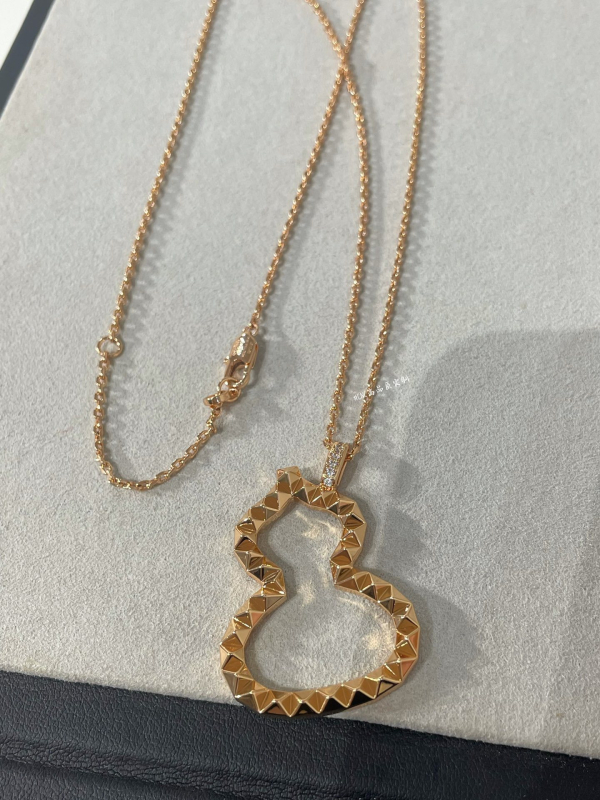 Colier din argint 925, cu pandantiv gol în formă de dovleac, lanț O, 6 g