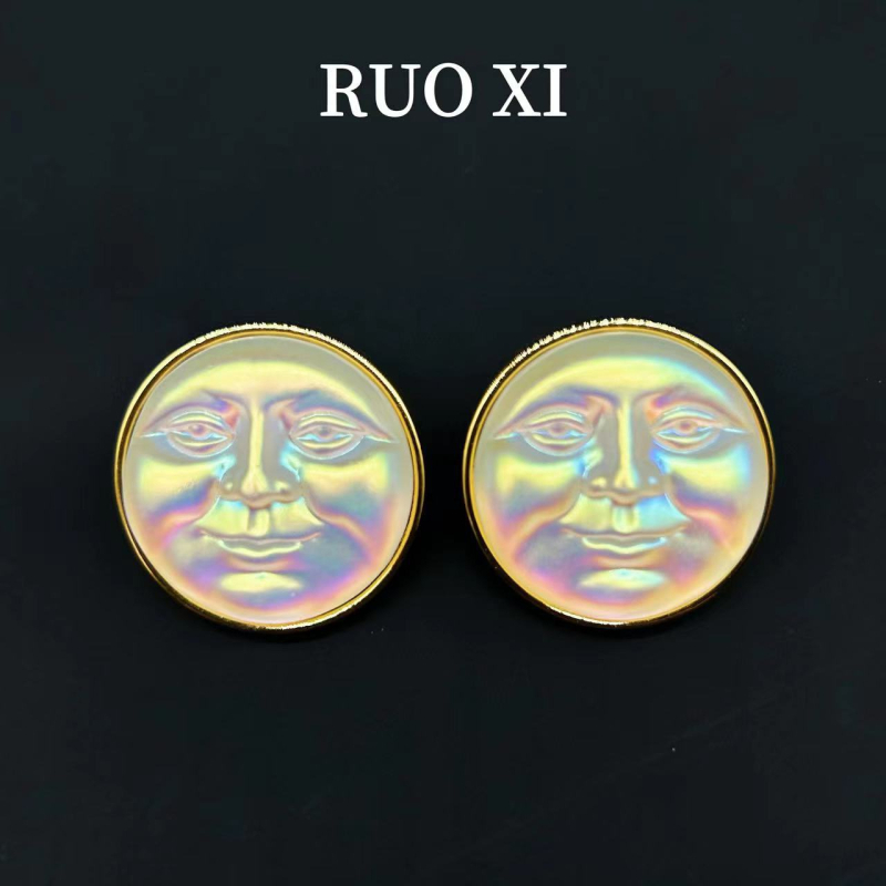 Cercei - placare cu aur pe aliaj, design cu personaj de desene animate și geometric, stil antic-retro artistic (Material: aliaj; Tratament: placare cu aur; Modelare: personaj de desene animate, tip geometric; Potrivit pentru: femei)