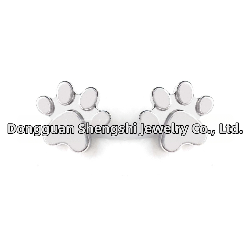 Kaķa nagla uz lūpām — pulēts G23 titāns, ģeometrijiska forma, universāls stils