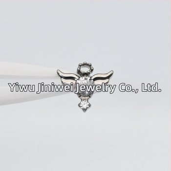 Auskari no implantējama titāna sakausējuma ar eņģeļu spārniem un dimantiem, karikatūras stilā, unisex