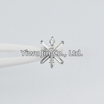 Titāna sakausējuma ausu pīrsings ar ziedu formu, mikro iestatīšana, universāls, Princesses sērija