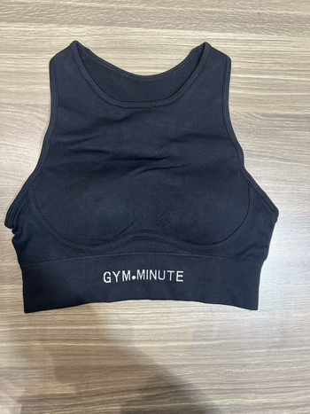 Nothing Push-Up sportinis liemenėlis jogai, atviras nugaros dizainas, greitai džiūsta, kvėpuojantis nailonas, įdėklai įtraukti