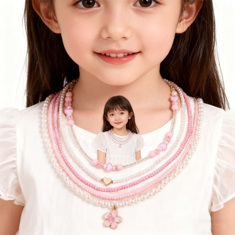 Ogrlica s privjeskom od smole u obliku srca, jednostavan dječji dizajn, lanac s kuglicama