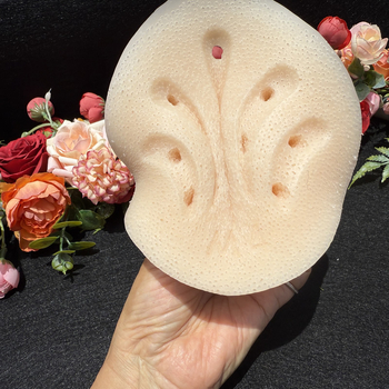 Silikonska prsna proteza, tanka, prozračna, s velikim otvorima