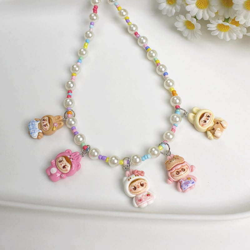 Огърлица Labubu с висулка карикатурен герой, ръчна изработка, висулка от пластмаса/акрил, топчеста верига, регулиeма дължина