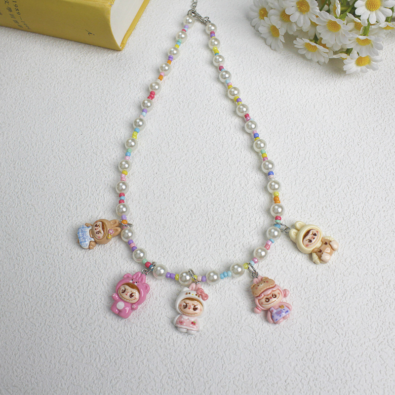 Огърлица Labubu с висулка карикатурен герой, ръчна изработка, висулка от пластмаса/акрил, топчеста верига, регулиeма дължина