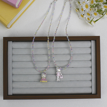 Ръчно изработена детска огърлица с котешка висулка, пластмаса/акрил, топчеста верига