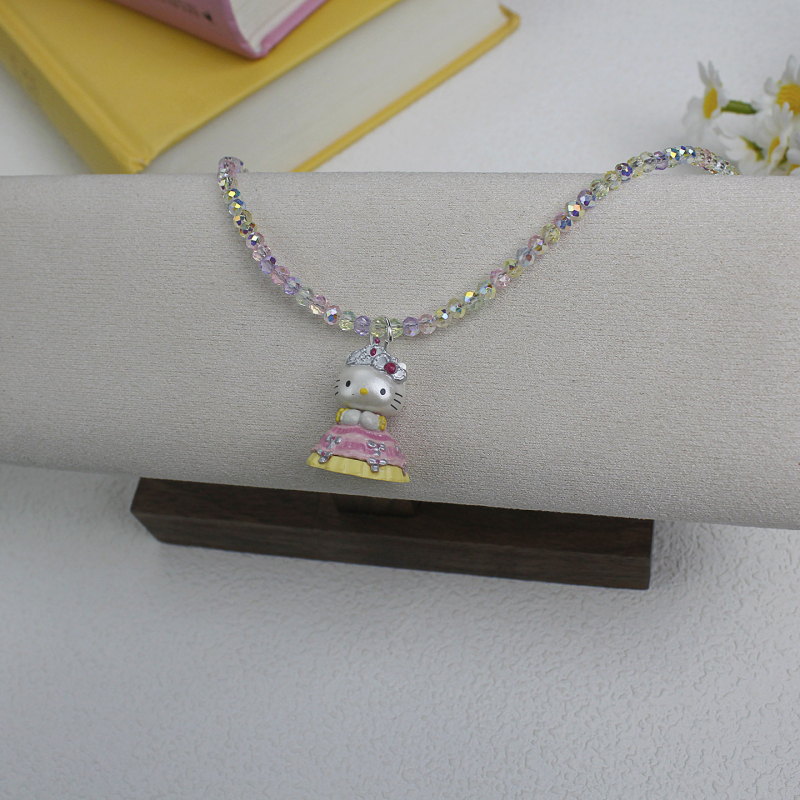 Ръчно изработена детска огърлица с котешка висулка, пластмаса/акрил, топчеста верига