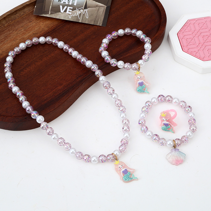 Gyermekeknek készített nyaklánc és karkötő készlet – kézzel készült, műanyag/gyanta, tekeredő lánc, imitált gyöngyök