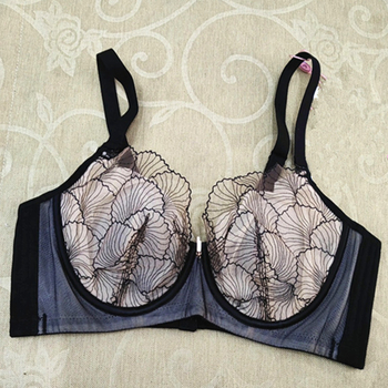 Sutien cu cupă urechi de iepure, cupe ultra-subțiri, dantelă, închidere spate cu trei rânduri