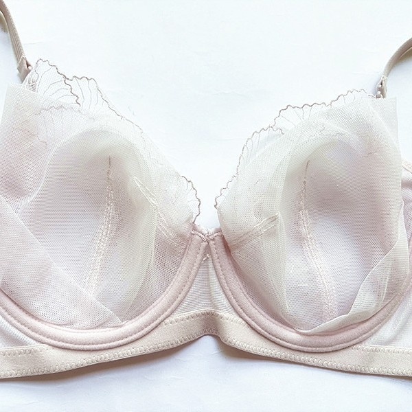 Sutien cu cupă urechi de iepure, cupe ultra-subțiri, dantelă, închidere spate cu trei rânduri