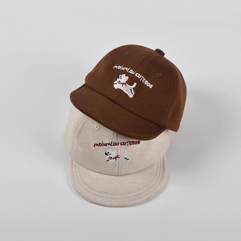 Dječja kapa s vizirom Moinmlon - imitativna vuna, poliestar/ rayon, kratki šilt, kupolasti oblik, izvezeno