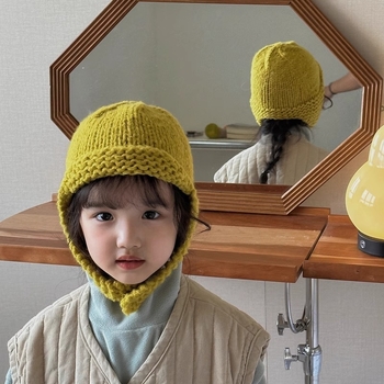 Dječja pletena kapa od Mohaira – kupolasti vrh, bez rub, tie-dye završetak, proljetno izdanje