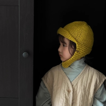 Dječja pletena kapa od Mohaira – kupolasti vrh, bez rub, tie-dye završetak, proljetno izdanje