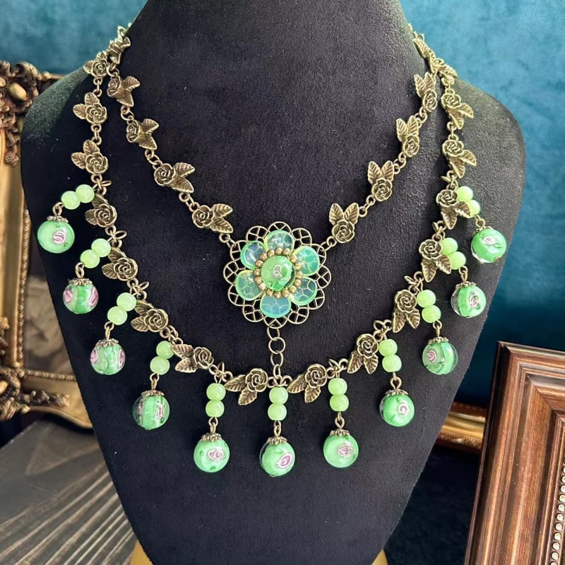 Ručno izrađeni set nakita od staklene glazure – retro ruža ogrlica s odgovarajućim naušnicama, višeslojni dizajn, običan lanac