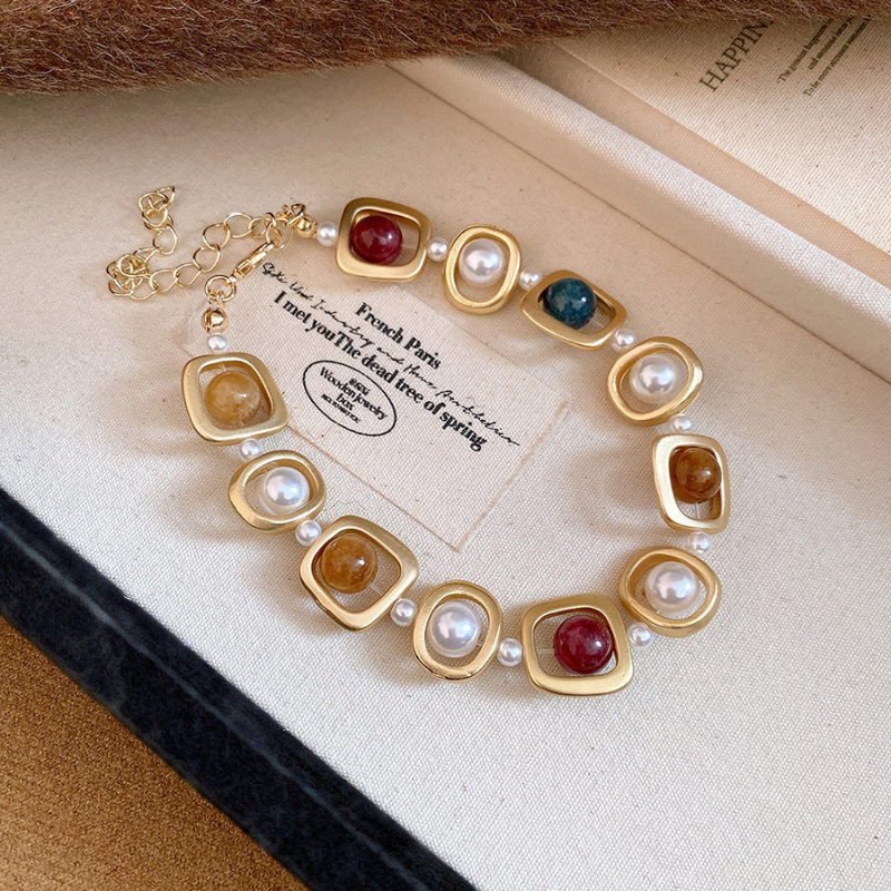 Geometrijski set ogrlica od umjetnih perli, lanac na ključnu kost, dužina 51-60 cm, jednostruki dizajn