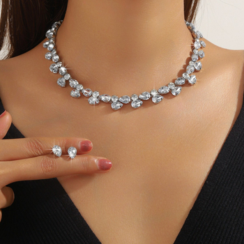 Set nakita: ogrlica i naušnice s Rhinestone: kapljica vode u geometrijskom obliku; duljina 51–60 cm; elektroplatina