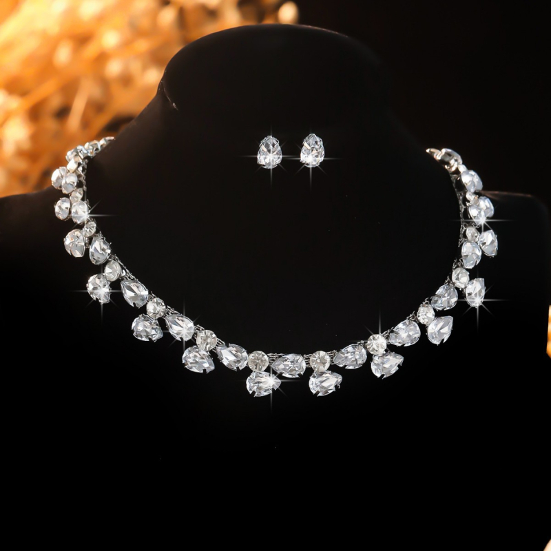 Set nakita: ogrlica i naušnice s Rhinestone: kapljica vode u geometrijskom obliku; duljina 51–60 cm; elektroplatina