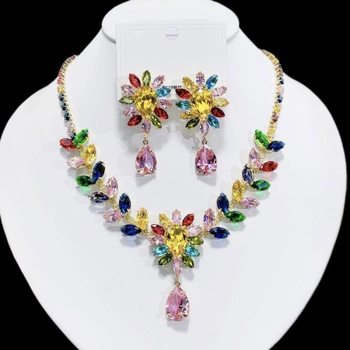 Set de bijuterii: cercei și colier din cupru, lanț tip cutie, pandant cu cristal artificial, model plante și flori