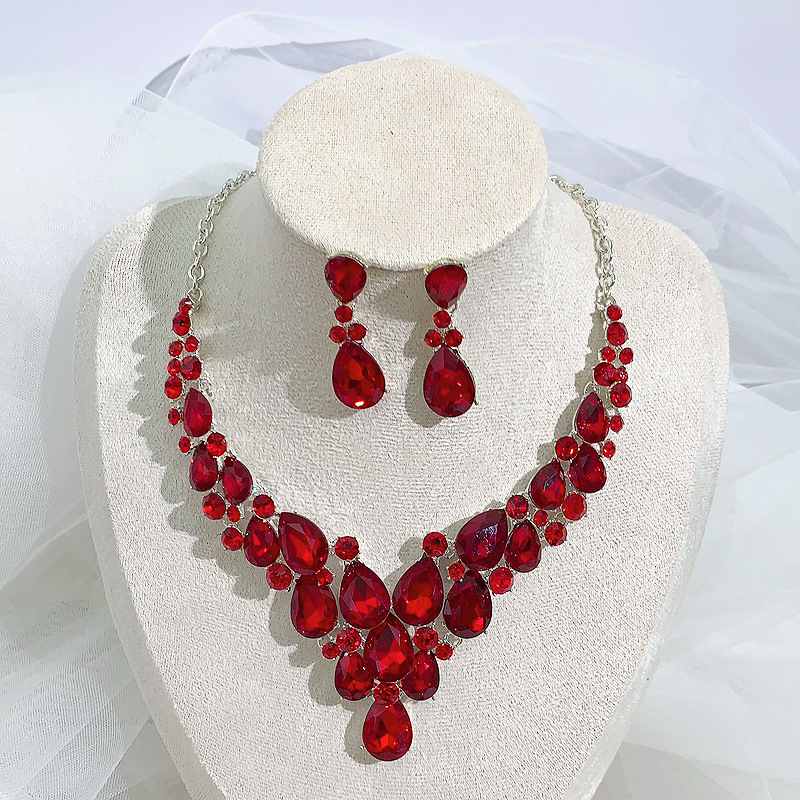 Ženski set nakita: naušnice i ogrlica, sintetički kristal, elektroplaciranje, O- lanac, cvjetni uzorak