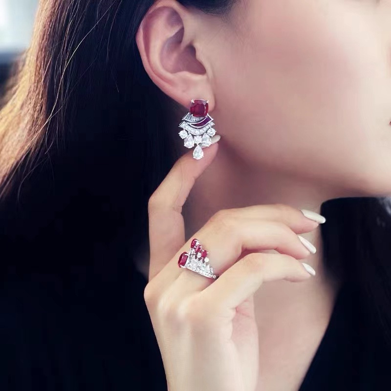 Set narukvice i naušnica s motivom krune, bakar, elektroplating, ugradnja kamenja