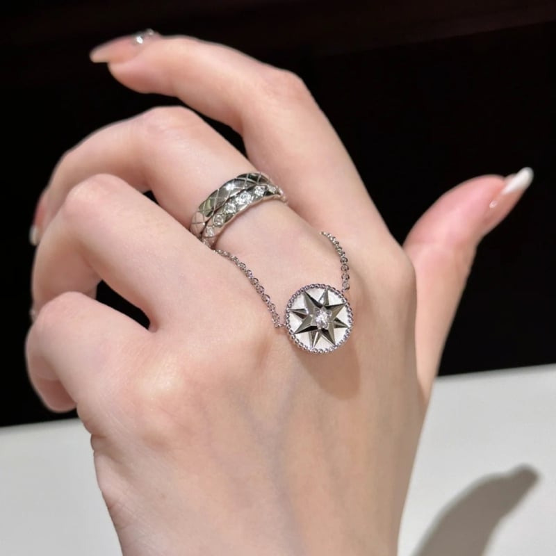 Réz nyaklánc csillag- és geometriai mintázattal, O-lánc, hossza 41–50 cm, Seiko felületkezelés, francia retro stílus