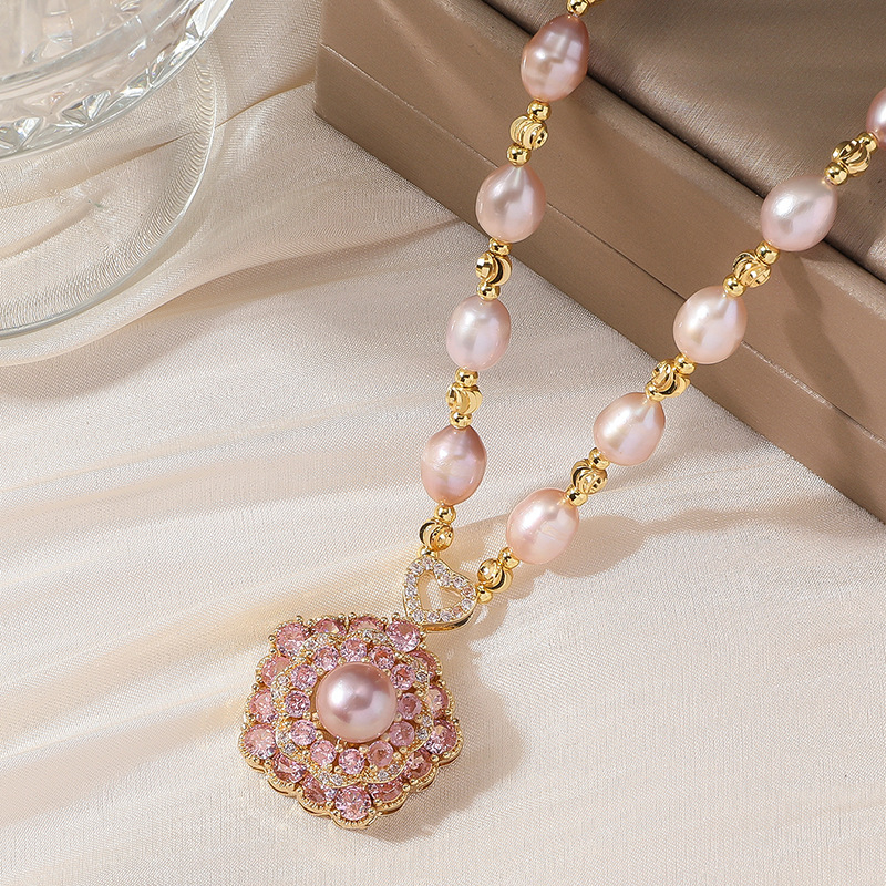 Ogrlica od slatkovodne bisera, biser u obliku izvanzemljca, kristalni četverokutni privjesak, pleteni rad, visokokvalitetan dizajn