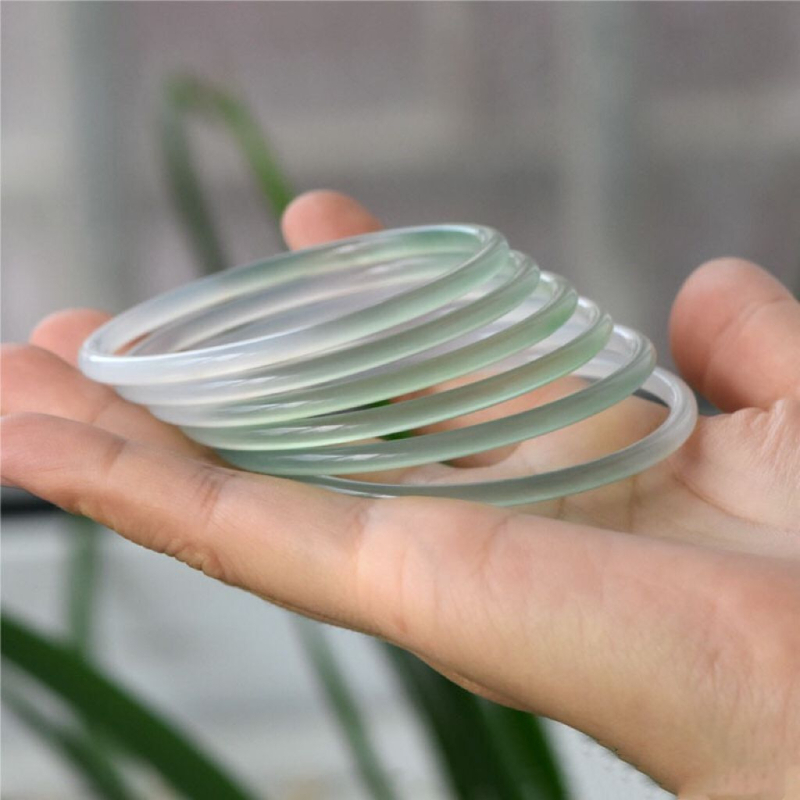 Achalcedon karkötő, természetes kivitel, kör alakú, lógó dísz, luxus stílus