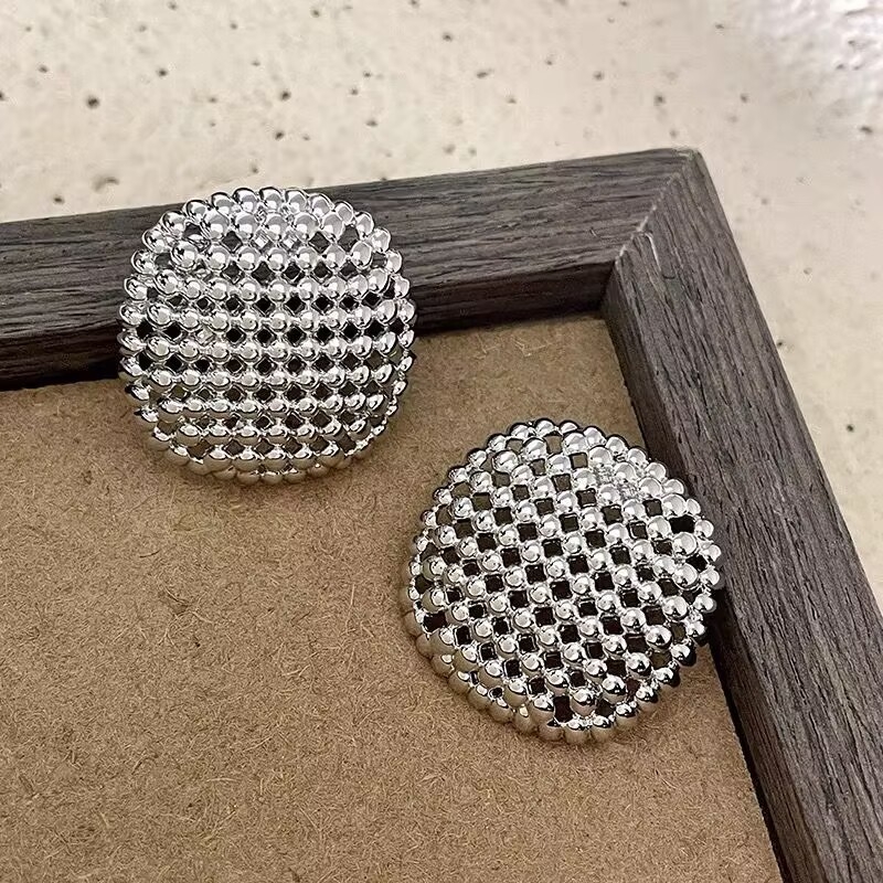 Cercei – Geometrice goale; bază din aliaj cu placare; placare electrochimică; pentru femei