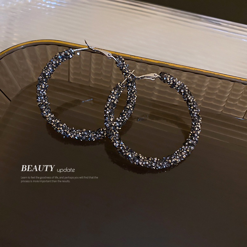 Naušnice od legure, geometrijski stil, dijamantna obrada