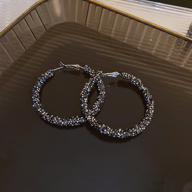 Naušnice od legure, geometrijski stil, dijamantna obrada