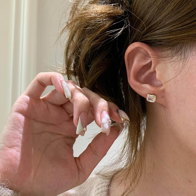 Cercei stud - Kitty Cat, formă desen animat, Argint 925, placare electroplatină, stil lux lejer, material tijă: Argint 925