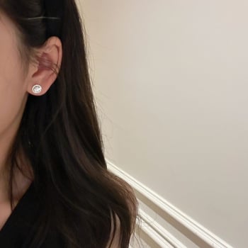 Nagi cercei geometrici cu montură de diamant, din argint 925 – stil feminin proaspăt și dulce