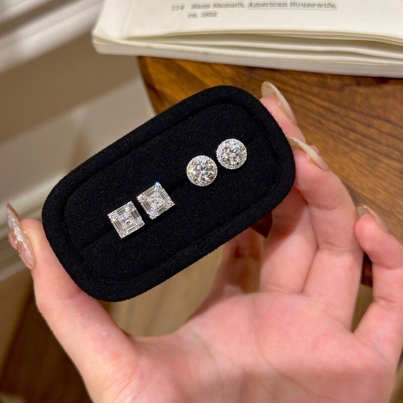 Nagi cercei geometrici cu montură de diamant, din argint 925 – stil feminin proaspăt și dulce