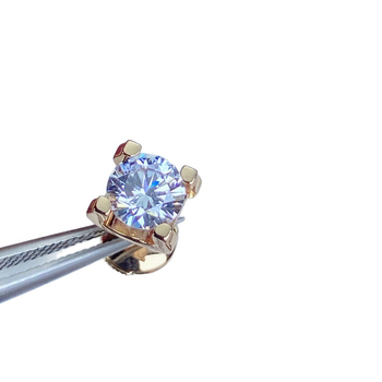 Cercei: V aur, placare electroplată, formă geometrică, cod R096, primăvara 2025