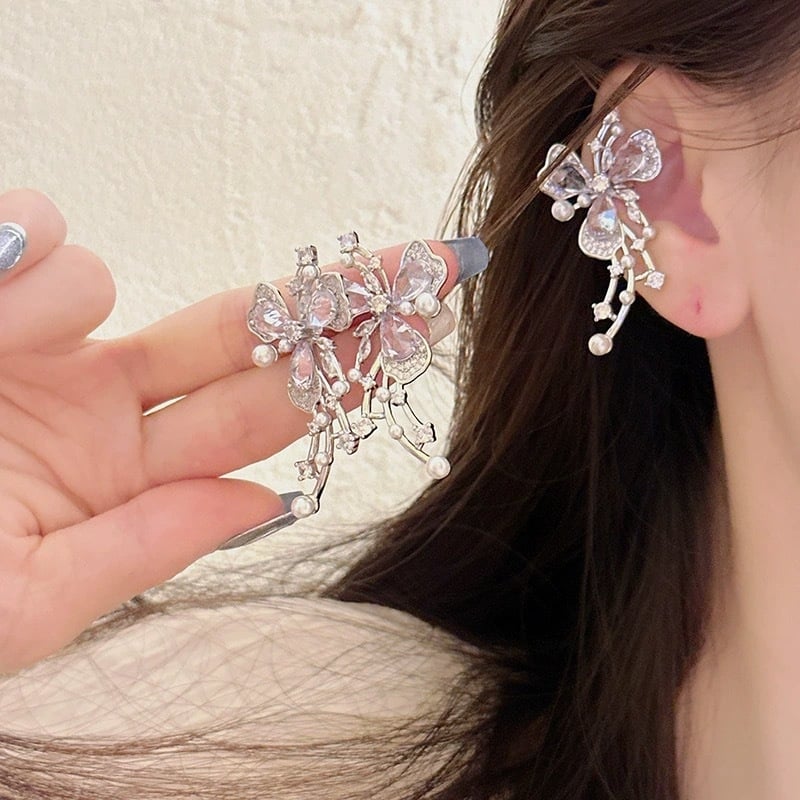 Naušnice s klipom za kost uha – cvijet s dijamantima, prirodni stil; Materijal: legura; Obrada: Seiko; Sezona: ljeto 2024; Kategorija: naušnice