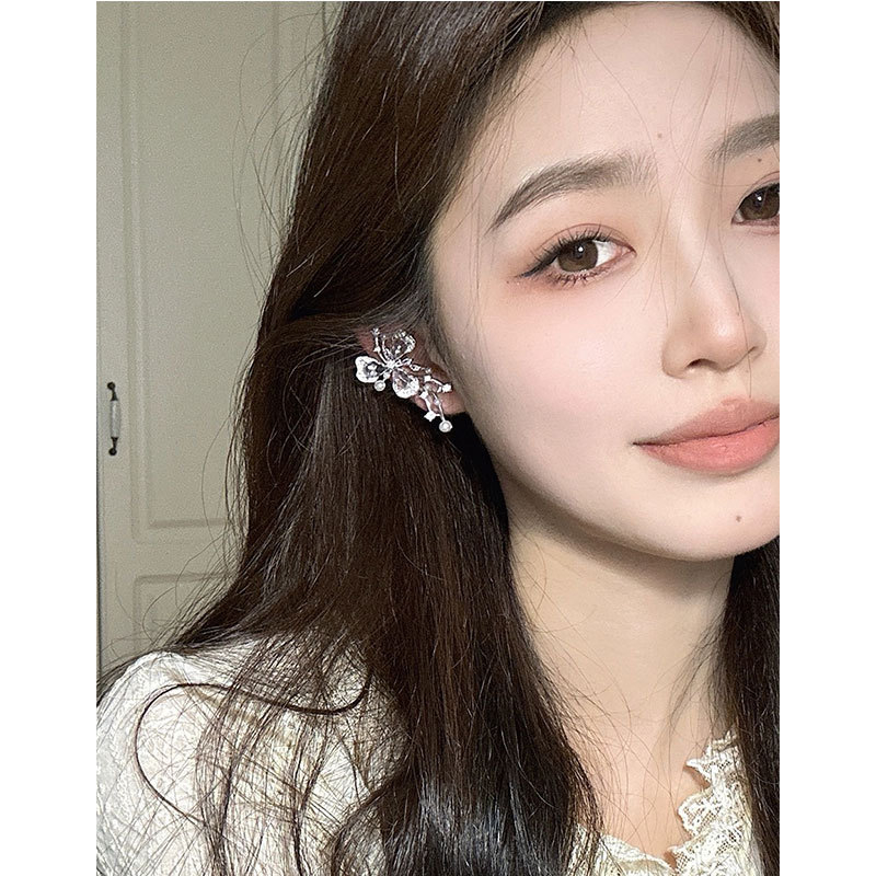 Naušnice s klipom za kost uha – cvijet s dijamantima, prirodni stil; Materijal: legura; Obrada: Seiko; Sezona: ljeto 2024; Kategorija: naušnice