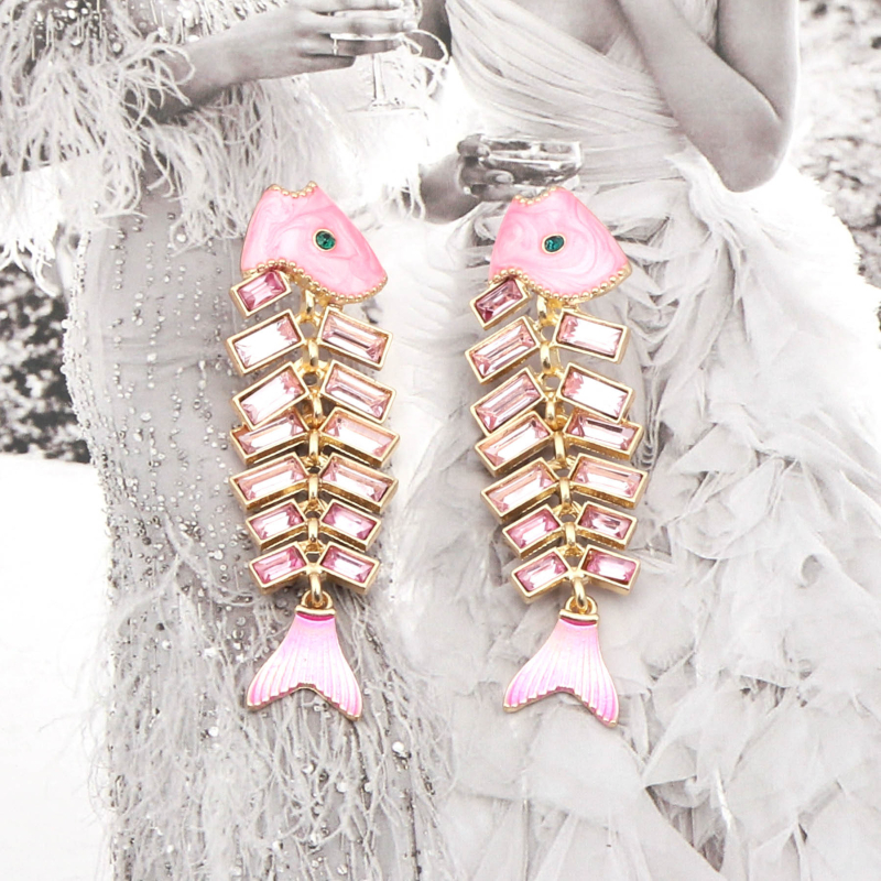 Fülbevaló – ötvözet; Yue Li márka; stílus: Állatok/Zodiákus; felületkezelés: elektroplakkolás; nőknek