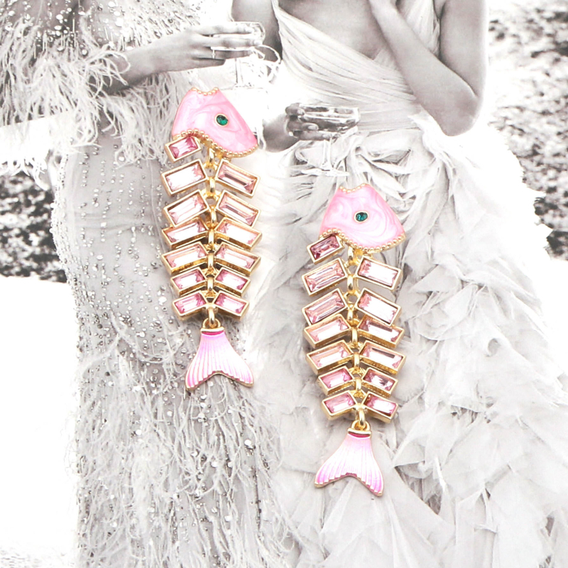 Fülbevaló – ötvözet; Yue Li márka; stílus: Állatok/Zodiákus; felületkezelés: elektroplakkolás; nőknek