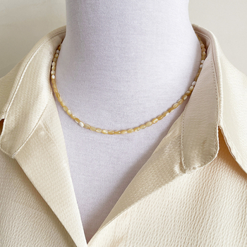 Geometrijski kolut od školjki s rižastim biserima, ručna izrada, lanac od perli, privjesak od majčine perle, obim 41–50 cm