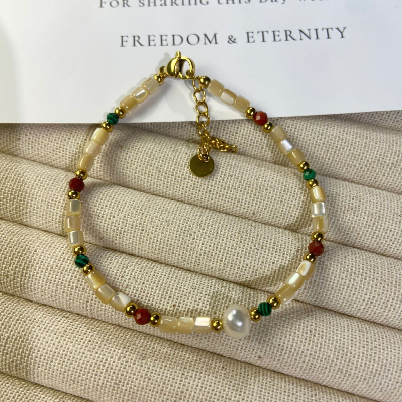 Colier din piatră naturală, pandantiv din sidef, formă geometrică, lanț regulat, tehnologie de conservare a culorii