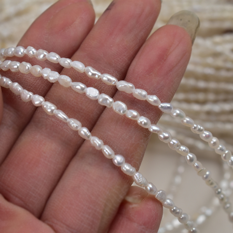 Kexu pärlid Snow Energylt – Looduslikud vees pärlid, vabakivi stiil, Naked pearls, 2025 sügis